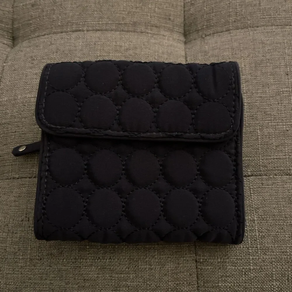 Vera Bradley Quilted Trifold Wallet Black Circle Pattern Zip Pouch Travel Purse